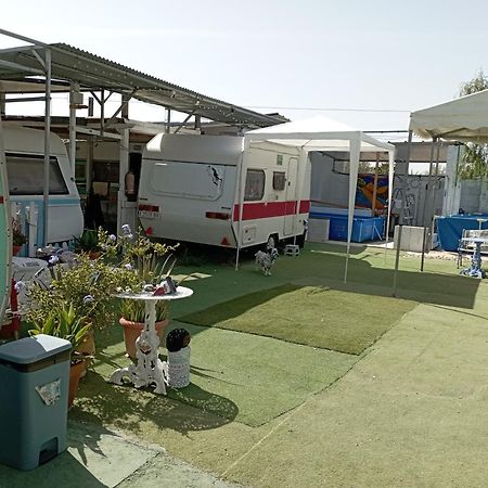 Caravanas Y Habitaciones Para Relajarse แซกส์ ภายนอก รูปภาพ