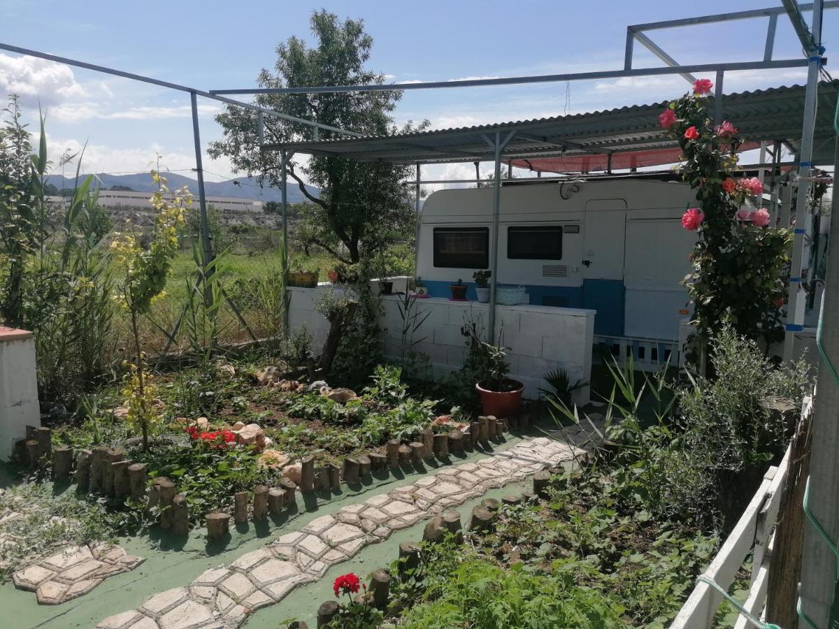 Caravanas Y Habitaciones Para Relajarse แซกส์ ภายนอก รูปภาพ
