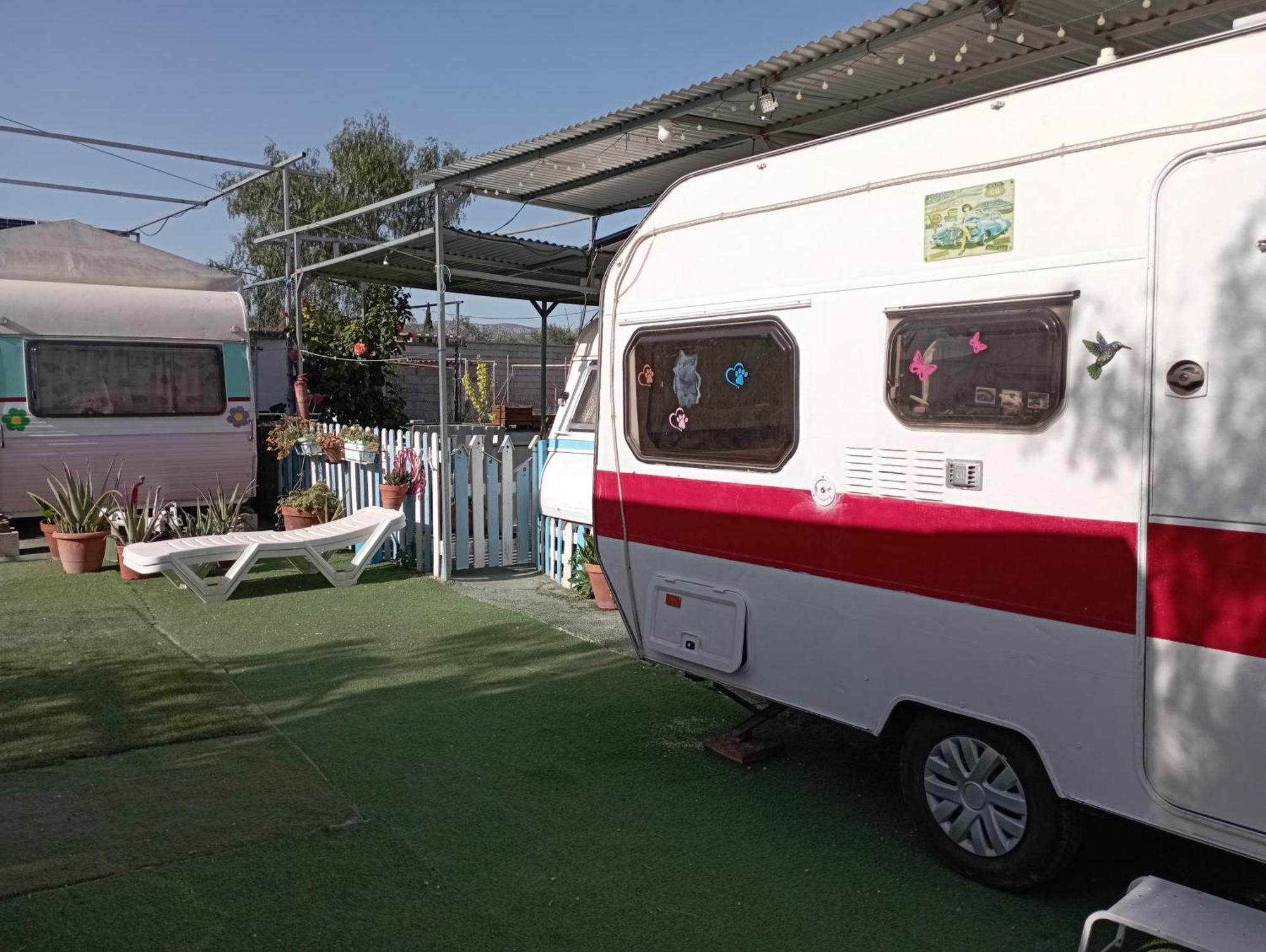 Caravanas Y Habitaciones Para Relajarse แซกส์ ห้อง รูปภาพ